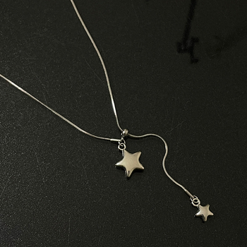Colier cu lanț din oțel titan, pandantiv în formă de stea cu cinci colțuri, lanț șarpe, lungime reglabilă 61-70 cm, pandantiv din aliaj