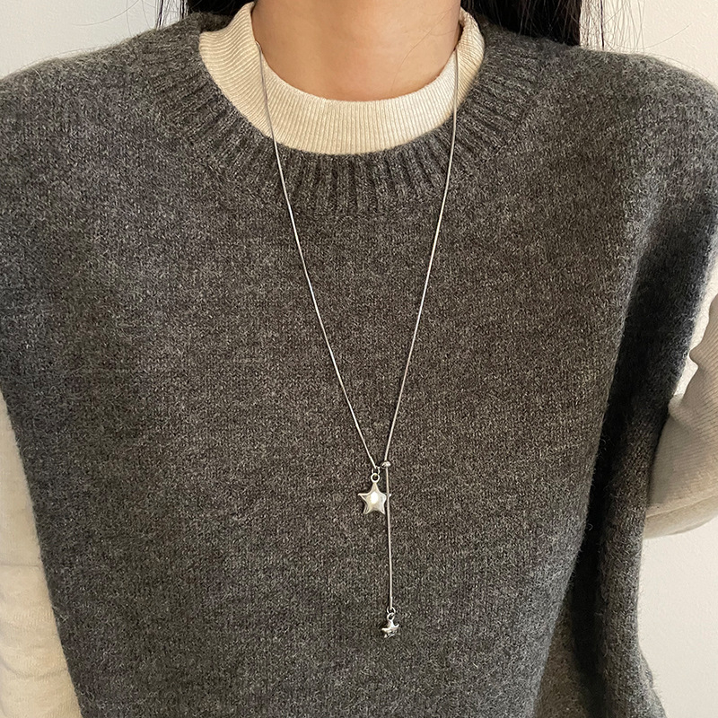 Colier cu lanț din oțel titan, pandantiv în formă de stea cu cinci colțuri, lanț șarpe, lungime reglabilă 61-70 cm, pandantiv din aliaj