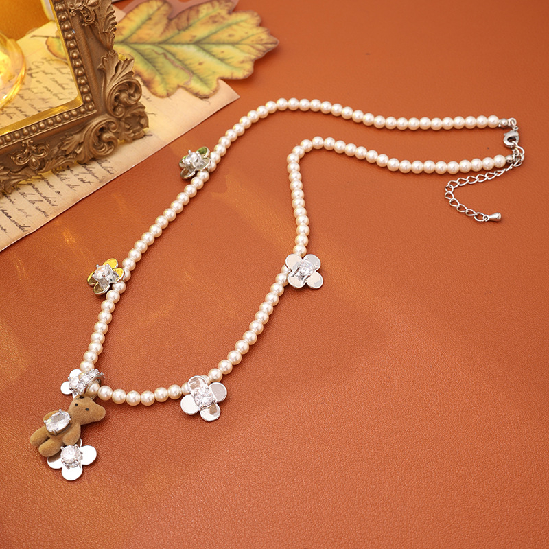 Colier din cupru cu pandantiv în formă de ursuleț și lanț clavicular, placare electroplată, lansare toamnă 2025