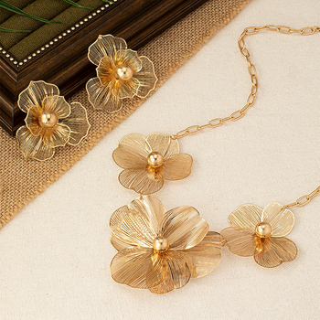 Σετ σκουλαρίκια και κολιέ – 3D διάτρητο λουλουδί με κοψίματα, σίδηρος, ηλεκτροπλατίωση, κανονική αλυσίδα, Φθινόπωρο 2025