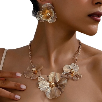 Σετ σκουλαρίκια και κολιέ – 3D διάτρητο λουλουδί με κοψίματα, σίδηρος, ηλεκτροπλατίωση, κανονική αλυσίδα, Φθινόπωρο 2025