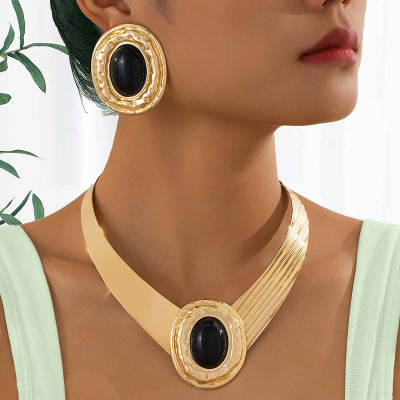 Set de bijuterii din aliaj: coliere și cercei cu lanț cubanez, pandantive din aliaj, stil literar retro, primăvara 2025