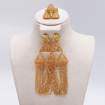 Set de bijuterii: cercei triunghi gofrat și inel, aliaj placat cu aur 24K, electroplacare, stil natural, iarna 2024