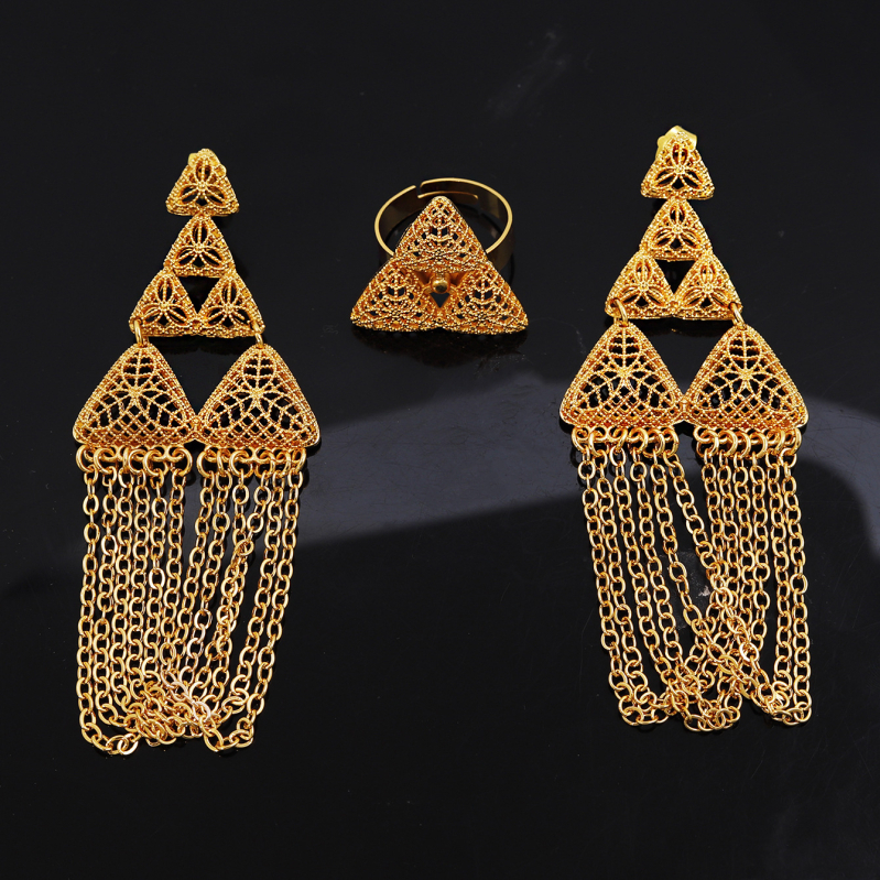 Set de bijuterii: cercei triunghi gofrat și inel, aliaj placat cu aur 24K, electroplacare, stil natural, iarna 2024