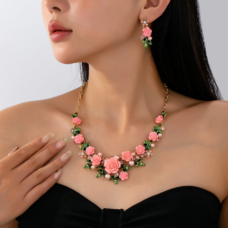 Set nakita: naušnice i ogrlica od cinkovog legura, dijamantna obrada, motiv biljaka i cvijeća, pastoralni stil