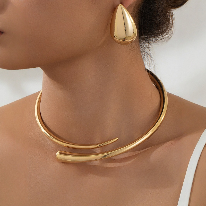 Punk geometrijski ogrlica-choker, lanac od cinkove zliatine, privjesak od legure, ljeto 2024 izdanje