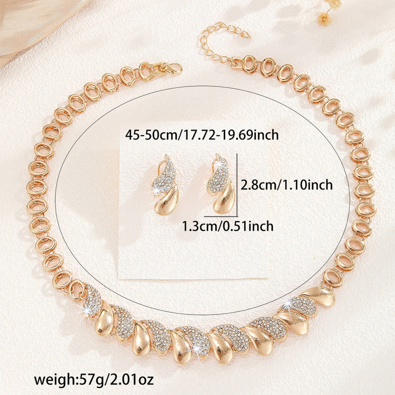 Set ogrlice i naušnica od legure s elektropoliranim završetkom, V-obliki stil, motivi srca, kapljice vode i zvončići.