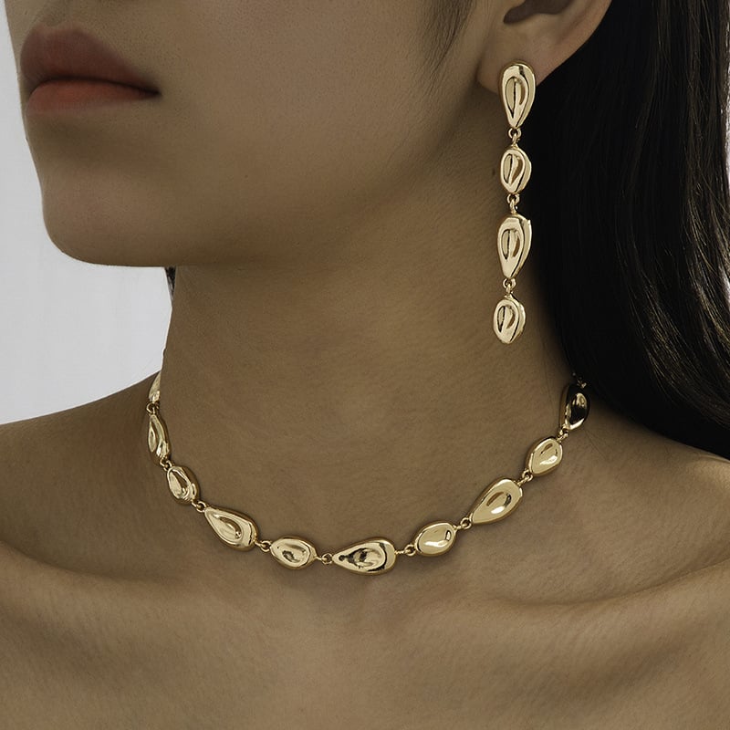 Комплект женски бижута: многослойна висулка от метална сплав с мида; дизайни: сърце, капка и камбанка; стил литературно ретро.