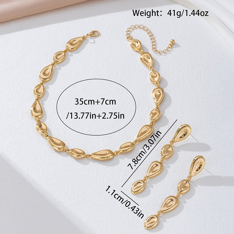 Комплект женски бижута: многослойна висулка от метална сплав с мида; дизайни: сърце, капка и камбанка; стил литературно ретро.