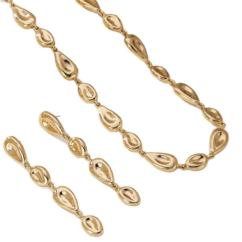 Комплект женски бижута: многослойна висулка от метална сплав с мида; дизайни: сърце, капка и камбанка; стил литературно ретро.