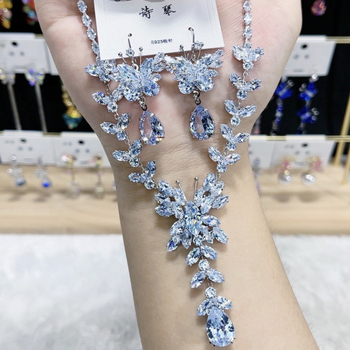 Set colier și cercei cu zirconiu, lanț clavicular, pandant din cupru, design original