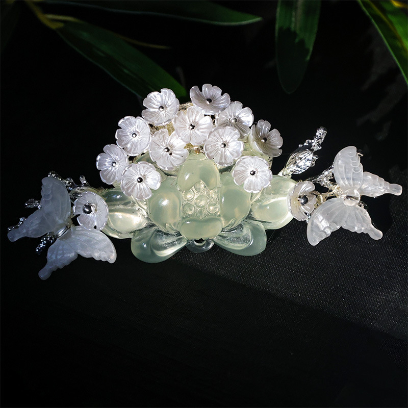 Hajdísz – Vintage virágos lotus motívum, kézzel készített; stílus: Vintage, női; forma: virágok; származás: Jinan, Shandong