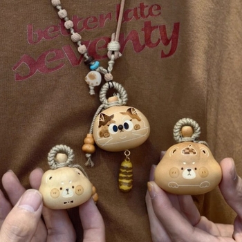 Colier cu pandantiv pisică, rășină, pandantiv din lemn, circumferință 51-60 cm