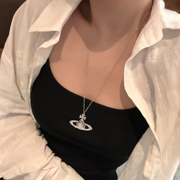 Колие със Сатурн, обсипано с диаманти, ретро дълго синджирче (Сплав; Есен 2025; Индивидуален стил)