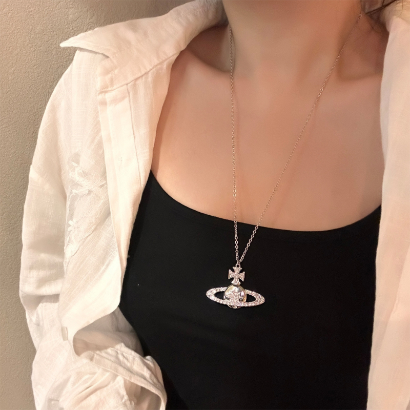 Колие със Сатурн, обсипано с диаманти, ретро дълго синджирче (Сплав; Есен 2025; Индивидуален стил)