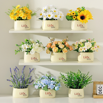 Керамична изкуствена цветна композиция | боядисана повърхност, флокинг завършек; Състав: изсушени цветя, копринени цветя; Видове: маргаритка, евкалипт, слънчоглед; Приложение: домашна декорация, реквизит за фотография