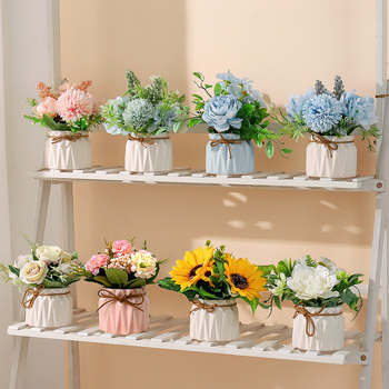 Керамична изкуствена цветна композиция | боядисана повърхност, флокинг завършек; Състав: изсушени цветя, копринени цветя; Видове: маргаритка, евкалипт, слънчоглед; Приложение: домашна декорация, реквизит за фотография