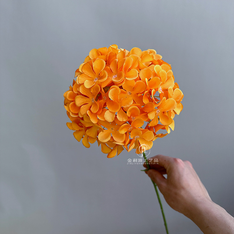 Изкуствена хидрангия, лолипоп аранжимент на една клонка, копринени цветя, релефен стил