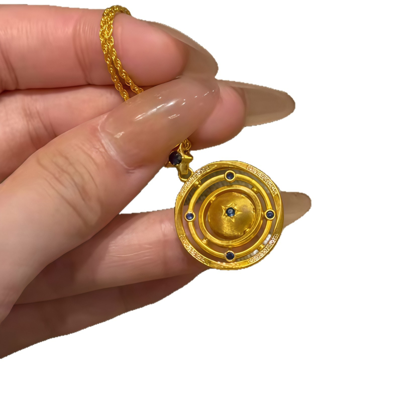 Colier din cupru cu lanț Chopard – pandantiv geometric în formă de constelație/stea