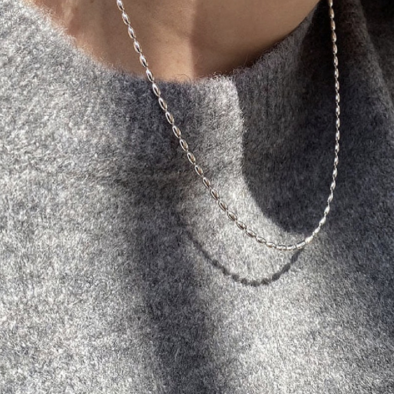 Colier Hansa cu placare argintie S925, mărgele tip orez și măslină, lanț clavicular, stil geometric