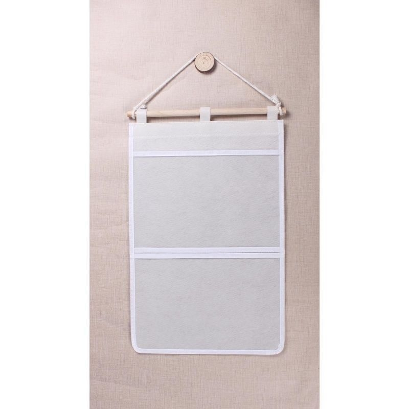 Nem szőtt anyagból készült akasztós táska gyerekek rajzainak és házi feladatainak osztálytermi kiállításához