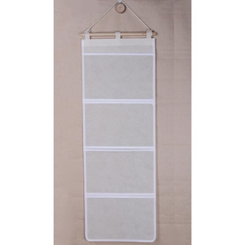 Nem szőtt anyagból készült akasztós táska gyerekek rajzainak és házi feladatainak osztálytermi kiállításához