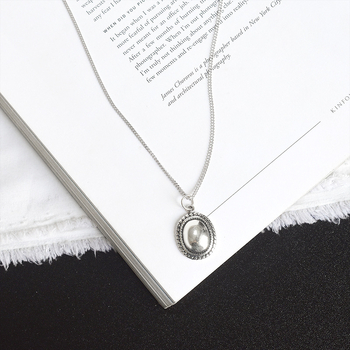 Garš džempera ķēde, sudraba, ģeometrisks ovāls dizains, sānu ķēde, garums 51–80 cm