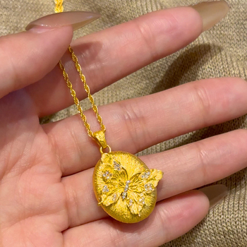 Colier cu pandantiv fluture oval periat, lanț lucrat manual, cupru ecologic, placare electrolitică