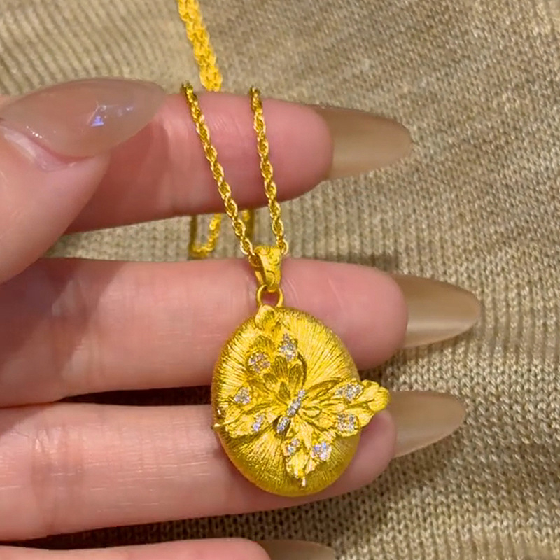 Colier cu pandantiv fluture oval periat, lanț lucrat manual, cupru ecologic, placare electrolitică