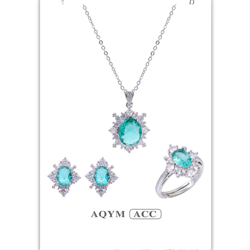 Set de bijuterii din trei piese: colier, inel și cercei, din cupru, stil geometric, prelucrare cu diamant și încrustare zirconiu