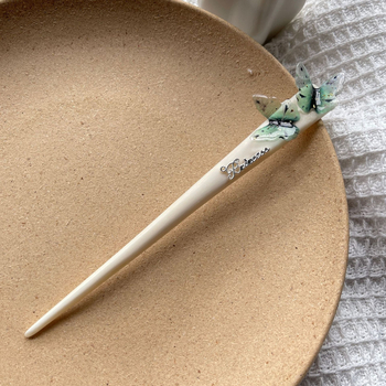 Clip de păr cu design gradient de fluture — stil modern; Material: os de vită; Ambalaj: ambalaj independent; Personalizare procesare: Da