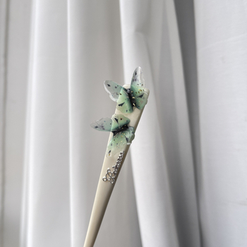 Clip de păr cu design gradient de fluture — stil modern; Material: os de vită; Ambalaj: ambalaj independent; Personalizare procesare: Da