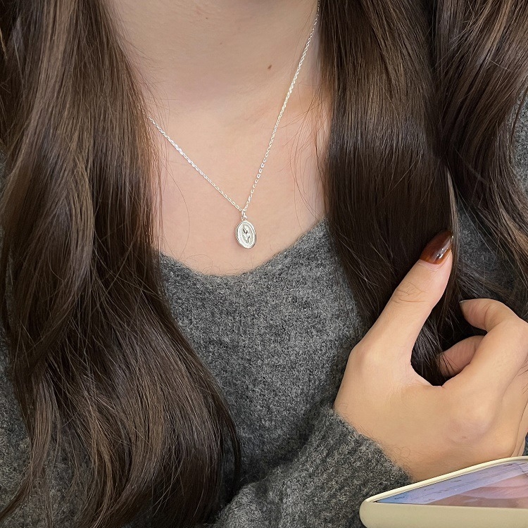 Ogrlica od srebra S925 s okruglim privjeskom u obliku tulipana, križasti lanac, korejski stil, svježe i slatko