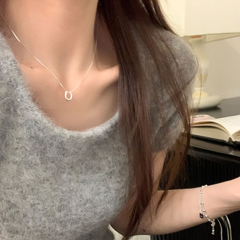 Ženski geometrijski lančić s U-oblikom privjeska, metalni lanac, višeslojni dizajn
