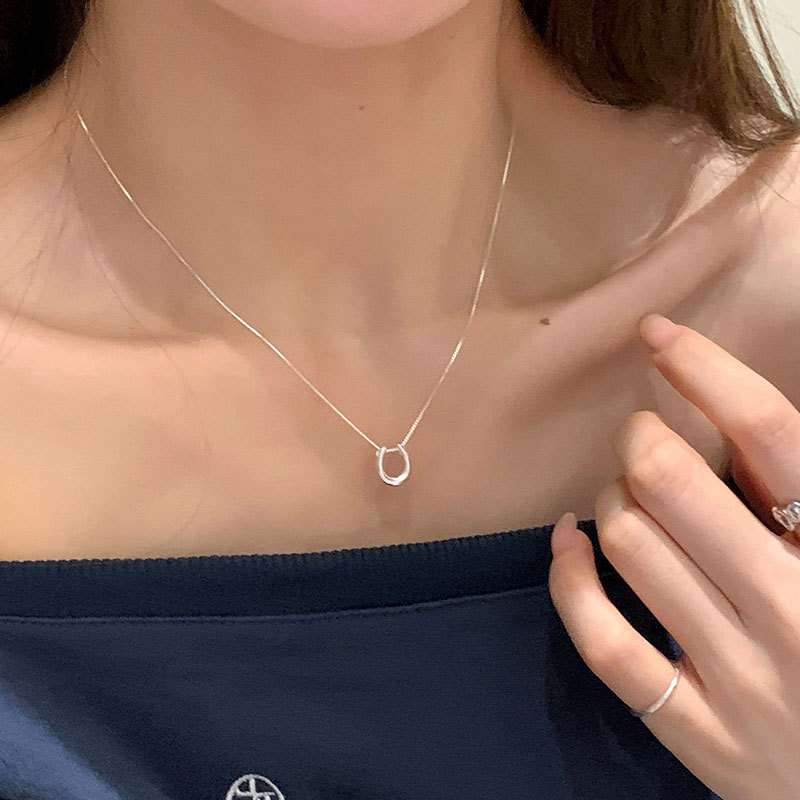 Ženski geometrijski lančić s U-oblikom privjeska, metalni lanac, višeslojni dizajn