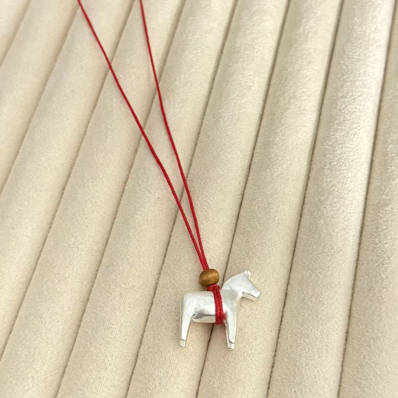 Bakrena ogrlica s bakrenim privjeskom, elektroplatirana, običan lanac, opseg 31–40 cm, casual minimalistički stil