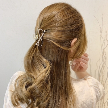 Clipuri metal pentru păr femei — stil coreean, tratament diamant, mecanism de prindere grip, stil proaspăt și dulce (Material: aliaj; Stil: feminin, coreean; Tratament: diamant; Mecanism de prindere: grip; Stil: proaspăt și dulce)