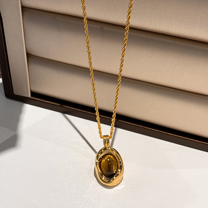 Bakrena ogrlica s privjeskom Tiger Eye, pleteni lanac, retro stil Maillard Wind, ženski nakit