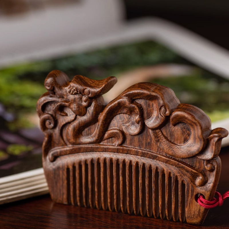 Ξύλινη χτένα από σανδαλόξυλο με χάραξη λογότυπου, μασάζ για τα μαλλιά