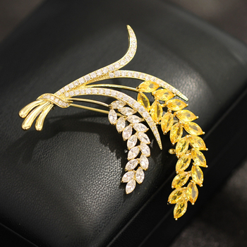 Broš - sintetički kubni cirkon, elektroplating, marka Yanyi, oblik cvijeta