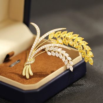 Broš - sintetički kubni cirkon, elektroplating, marka Yanyi, oblik cvijeta