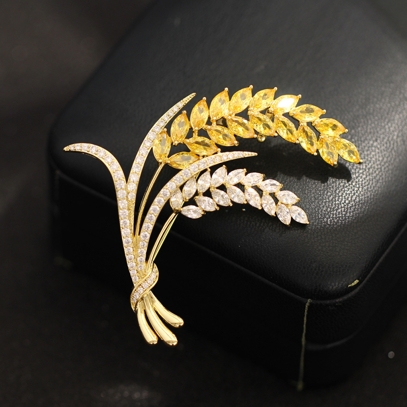 Broš - sintetički kubni cirkon, elektroplating, marka Yanyi, oblik cvijeta