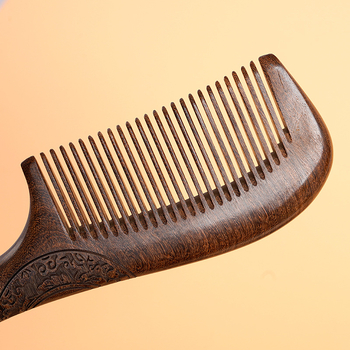 Masirajući češalj od sandalovog drveta – dvostrani, ukrašen rezbarijom, s finim zubima