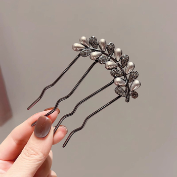 Hajdísz: hátulsó koponyatetőhöz tartó csat, strasszos gyöngyökkel, négyágú fésű, fém anyag, etnikus női stílus, gyémántos felület