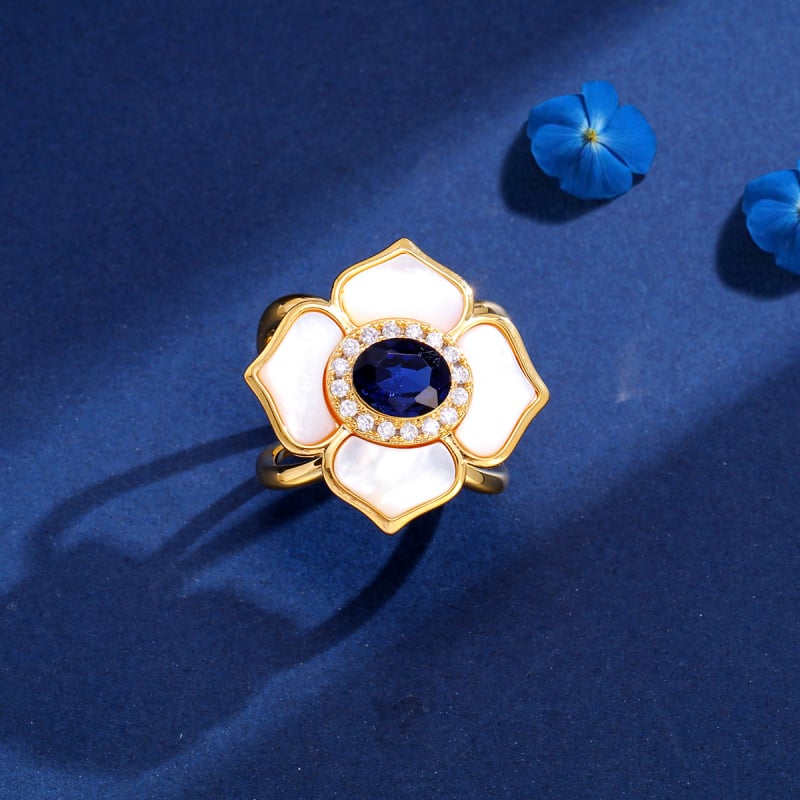 Réz virágos sálkapocs áttört mintával, elektroplattázott felülettel, nőies, egyszerű stílus