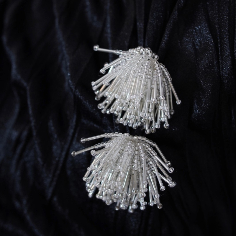 Ručno izrađena broš s cvijetom od perli i resicom – za žene, višestruka dekoracija dekolta, miješani materijali