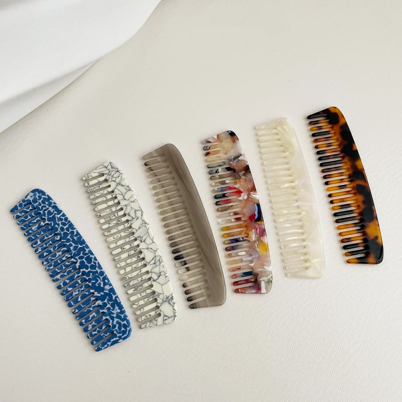 Acetát fésű, antistatikus, széles fogak, polírozott felület, hordozható, uniszex