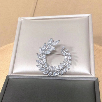 Broșă Profound, cupru, în formă de U, placare electroplată, decorativă