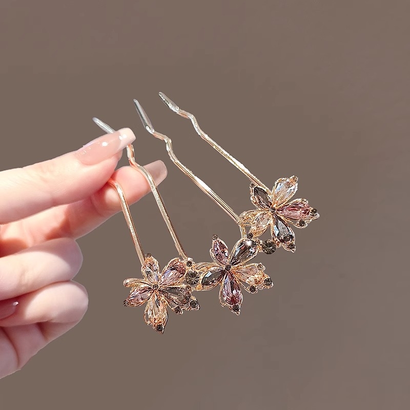 Kristályos hajtű ötvözetből, könnyed luxus stílus, virág motívummal és juharfalevél dizájnnal, updo frizurákhoz