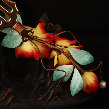 Fém virág alakú hajkefe - etnikus stílus, kézzel készült, RH055